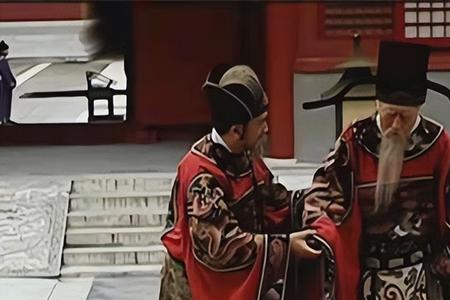 严嵩陆绎哪个权力大