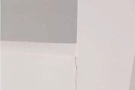 吊顶开孔大了怎么补救