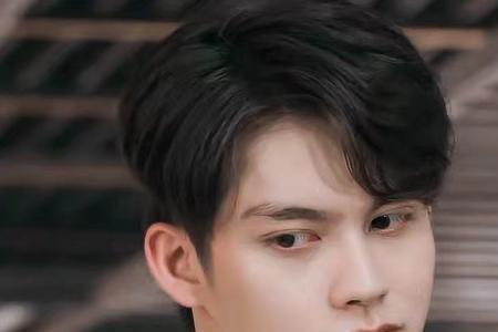 bright是什么时候红的