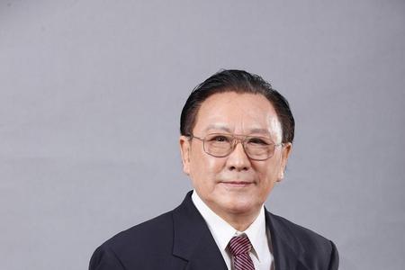 薛中锐和薛亦伦是父子吗
