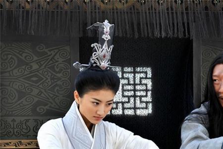 孙膑出生什么意思