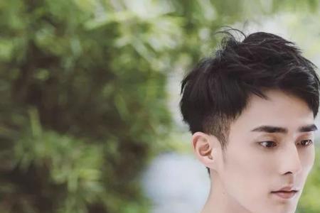 甜蜜男主妈妈的扮演者