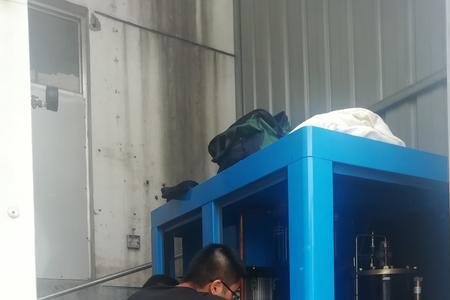 空压机出现漏油的情况怎么办