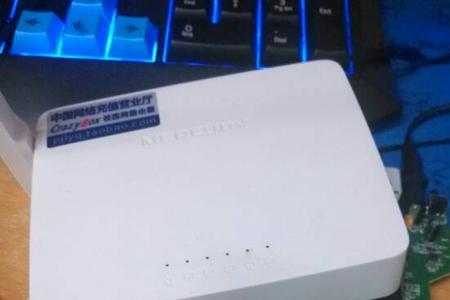 路由器红灯一闪一闪是怎么回事