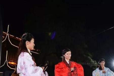 中秋拜月仪式正确行礼姿势