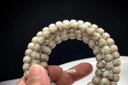星月原质白和灵玉哪个好