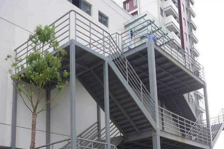 消防室外钢梯刷漆要求