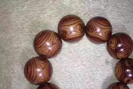 黄花梨顺纹和横纹哪个好