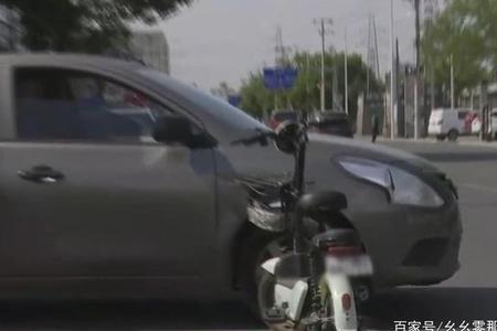 环岛电动车剐蹭机动车左方责任