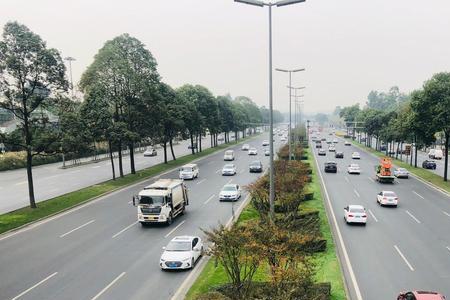成都三环路车辆通行是否正常