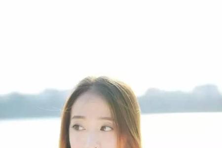 水瓶座的女生孤独终老的多吗