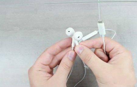 苹果6可以用连线耳机吗