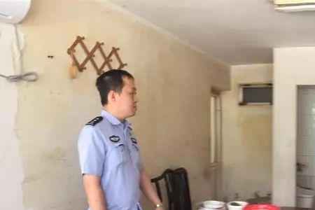 自家车库允许住人吗