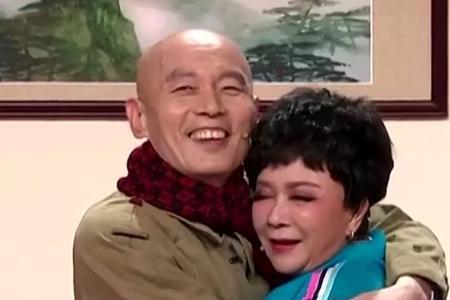 蔡明母亲是田华吗