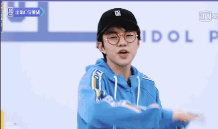 腼腆boy是什么意思