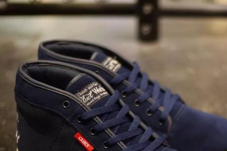 sneakers是什么品牌