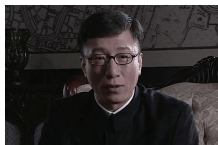 潜伏小说原著