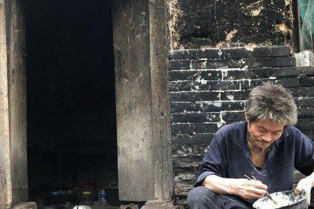 贤者与民并耕而食是什么思想