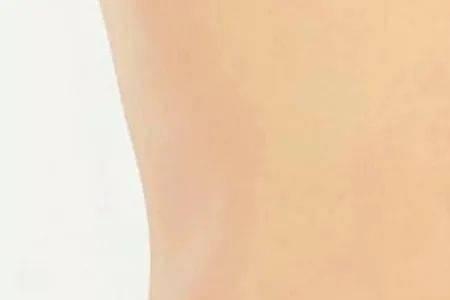 腰杆不硬是什么意思