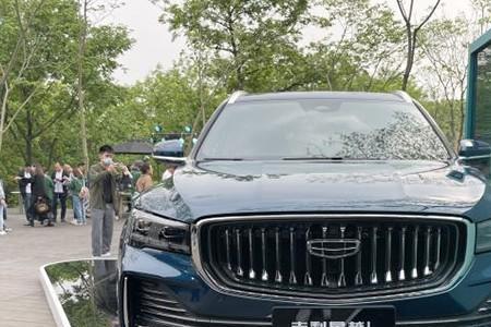 吉利星越l玻璃水怎么放出来