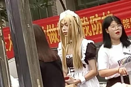 在学校穿裙子算奇装异服吗