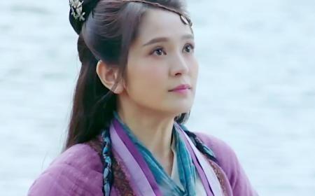 黄蓉是周伯通的女儿吗
