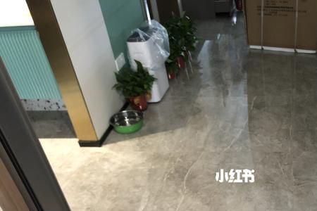 嵌入式地轨的优缺点