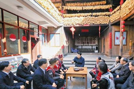 为什么党能带领脱贫致富