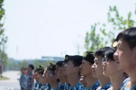 青春正步走是在四方学院拍的吗