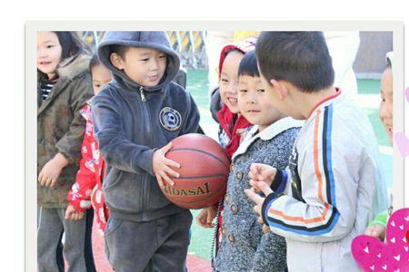 戴眼镜的小龙中班讲了什么