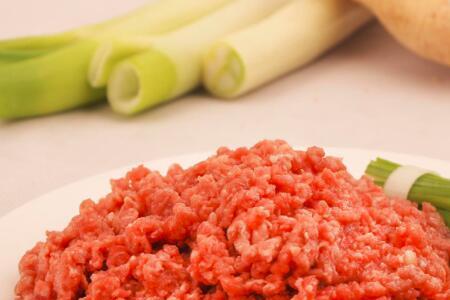 牛肉馅怎么成为一个小团