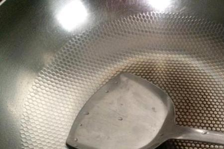 熬猪油可以用平底锅吗