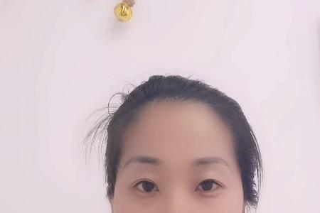 大学新生坐飞机有学校人接吗