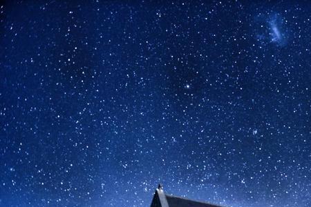 遥不可及的星辰意思