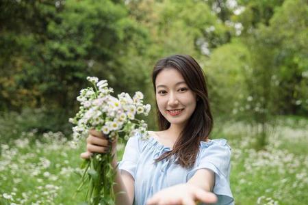 夸女人纯洁是什么意思