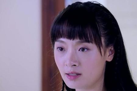 山月中董灵是谁的孩子