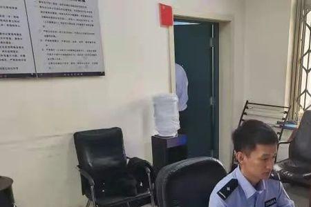 派出所所长晚上值班吗
