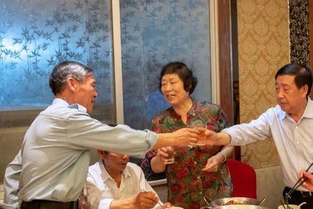 给师傅敬酒时，该怎样说话才得体
