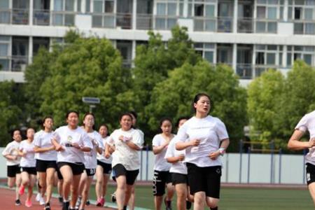中考1000米穿短裤和长裤的区别