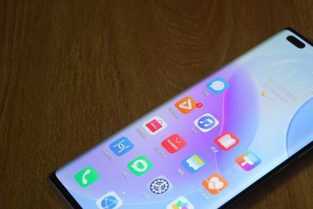 华为nova9怎么选择视频播放方式