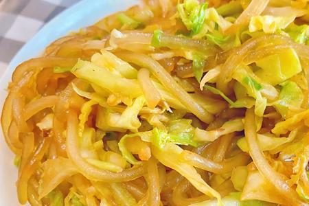 东北甘蓝炒粉条的家常做法
