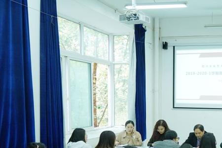期中座谈会提什么问题