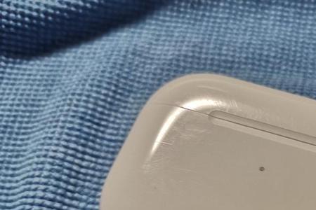 airpods2充电仓的扬声孔有声音吗