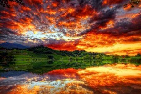 火烧云是夕阳红吗