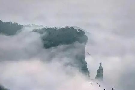 远黛碧波什么意思