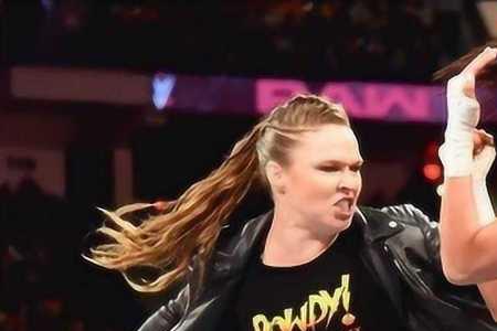 wwe拉奎尔冈萨雷体重