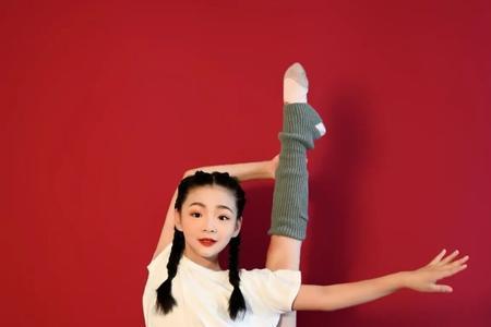 乱世芳华什么意思