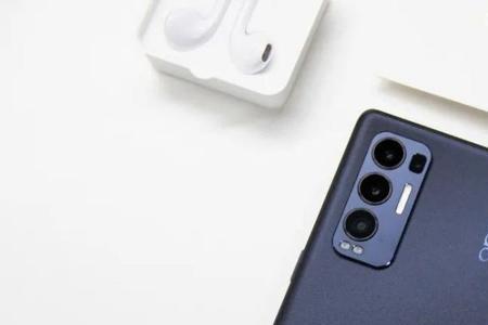 oppo reno5pro突然黑屏