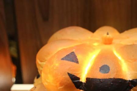 每逢节日总要有一个物件来应景