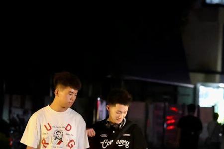 100道光芒为什么没更新